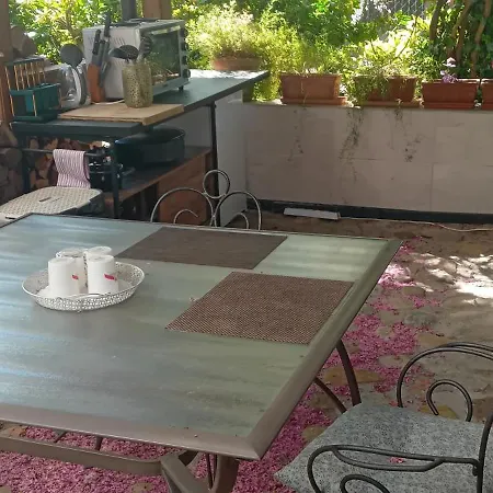 منزل للإقامة Rose For 4 Guests In Rose ليوبليانا