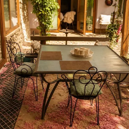 Rose Room, Roseart Resort * Lublana