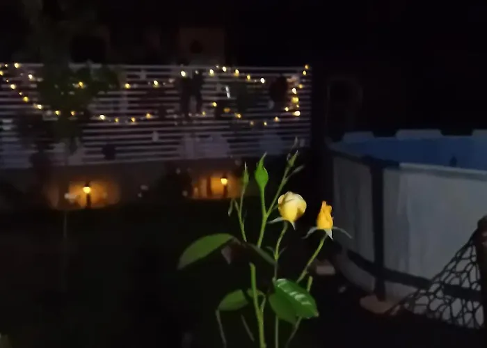 Rose For 4 Guests In Rose Rum i privatbostad *